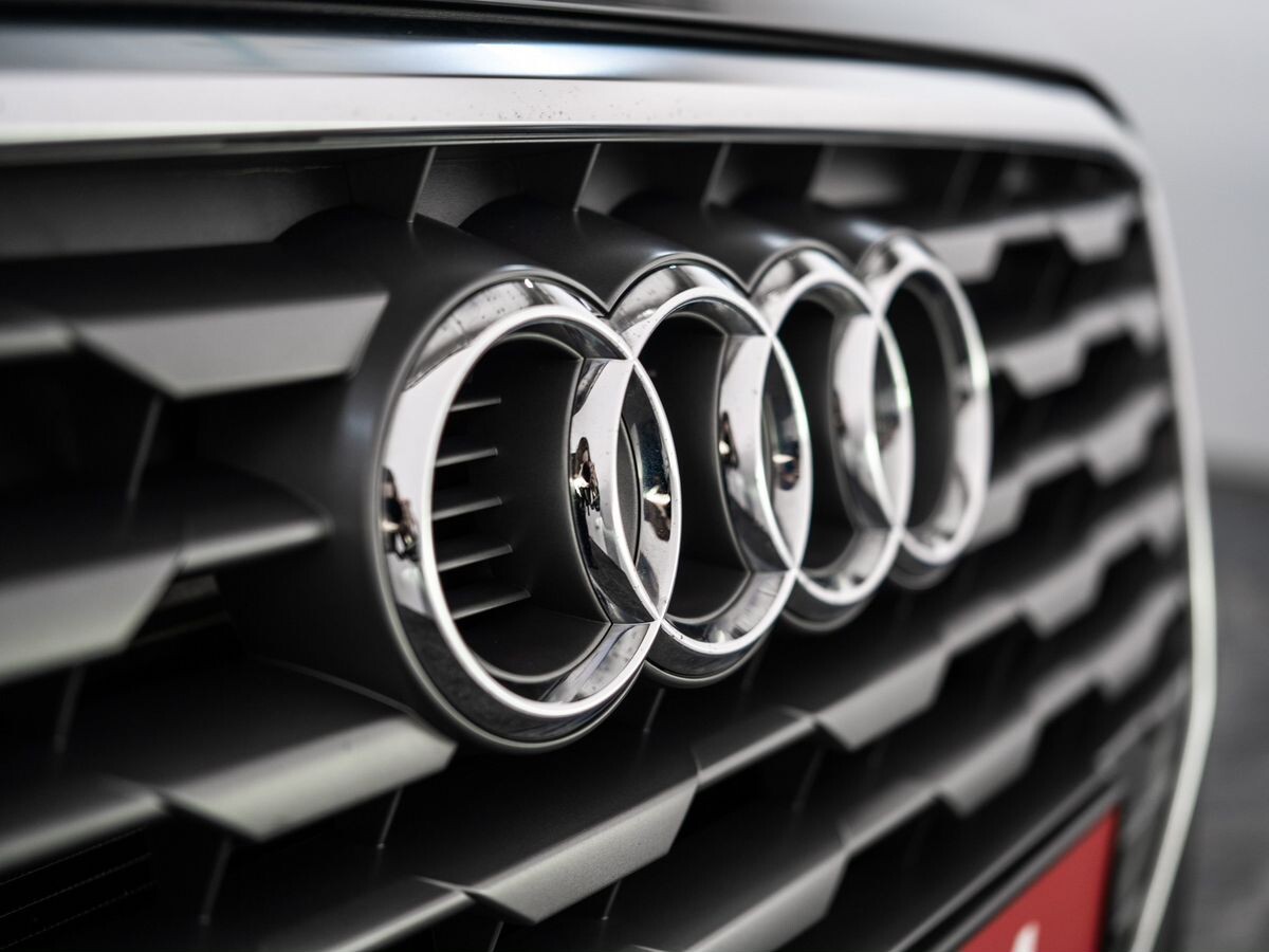 Audi Q2 2020 - фото автомобиля