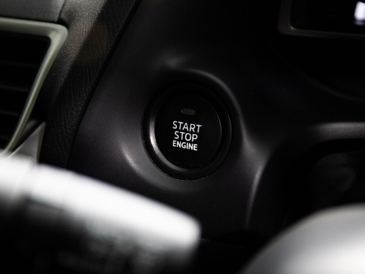 Mazda Axela 2019 - фото автомобиля