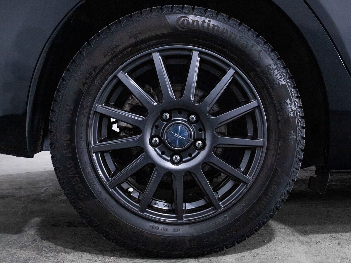 Mazda Axela 2019 - фото автомобиля