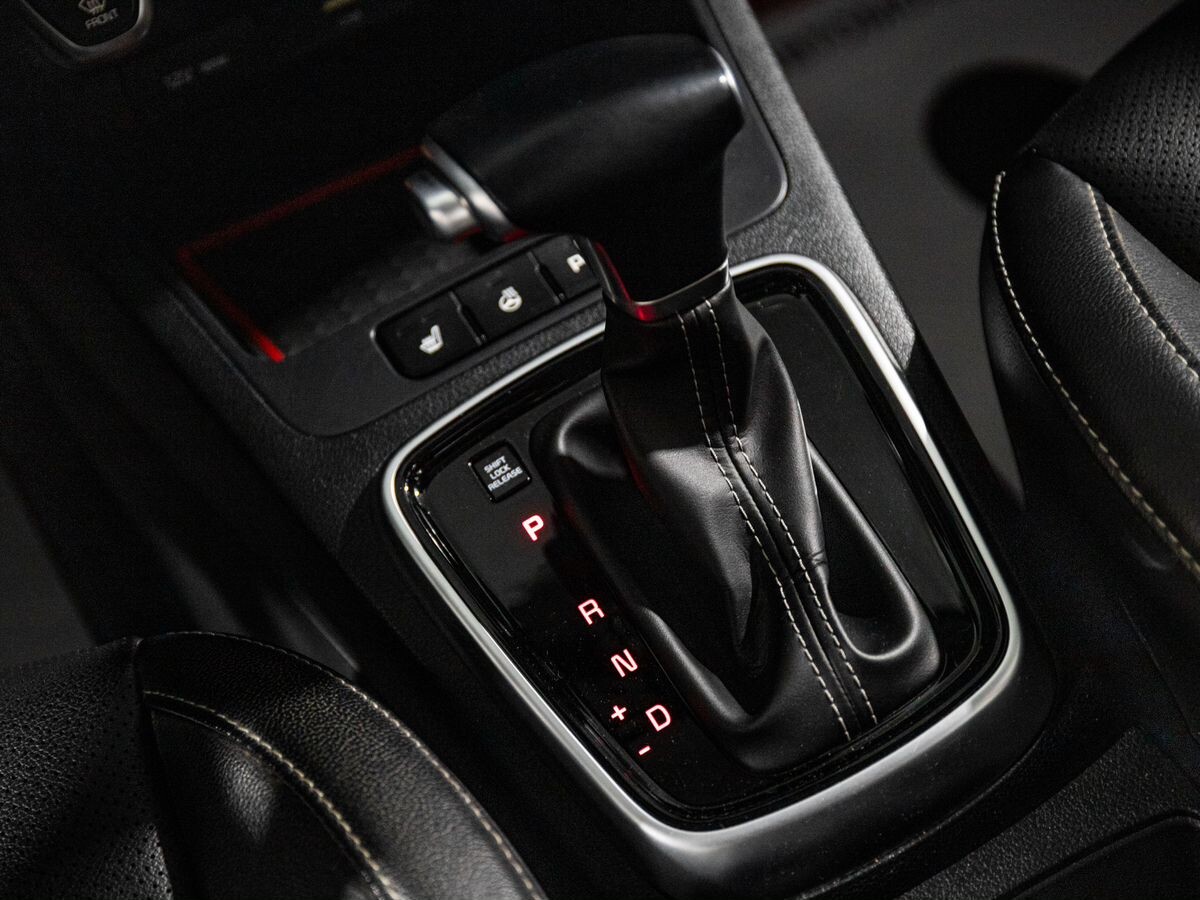 Kia Rio 2021 - фото автомобиля