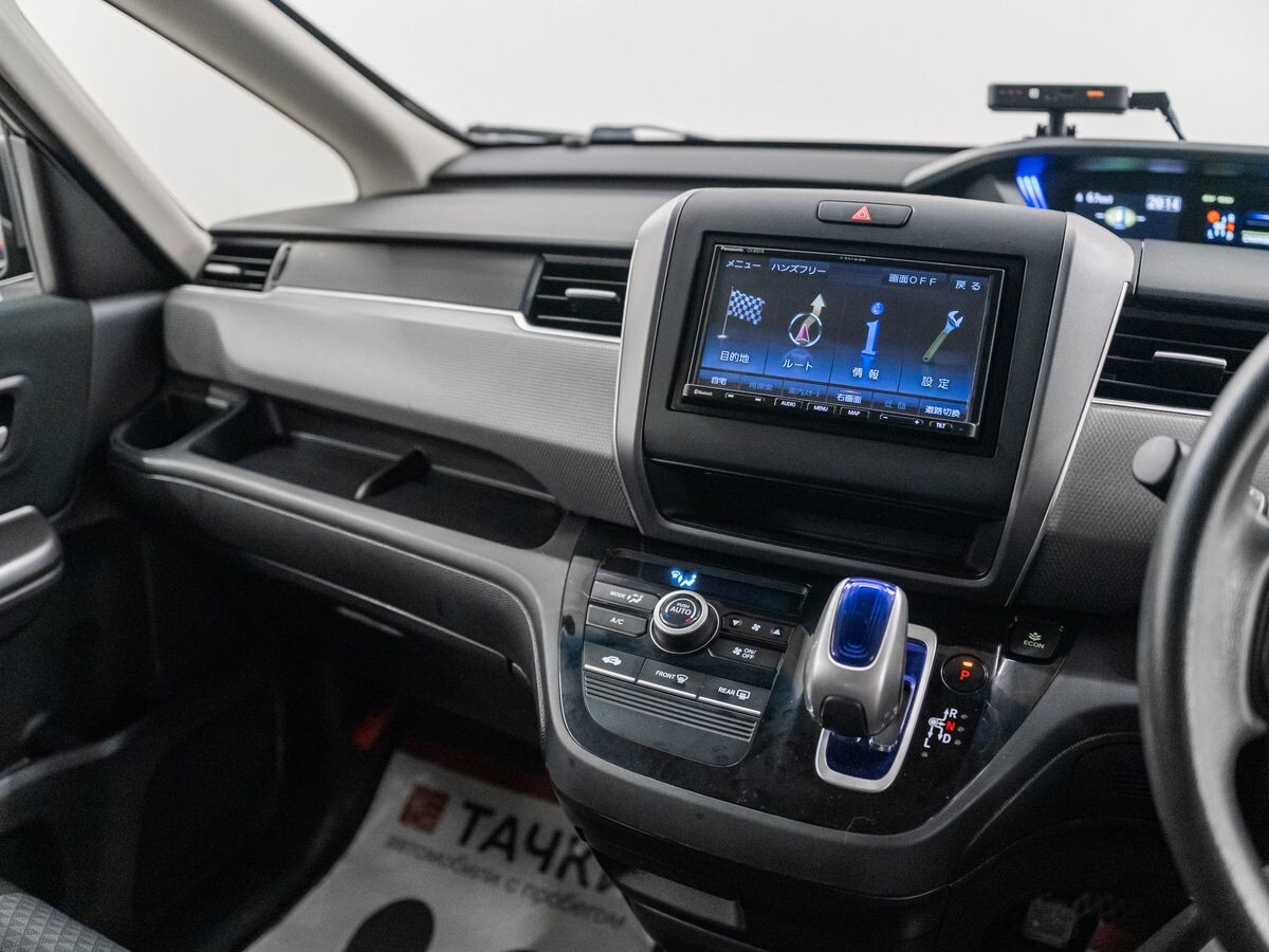 Honda Freed 2018 - фото автомобиля