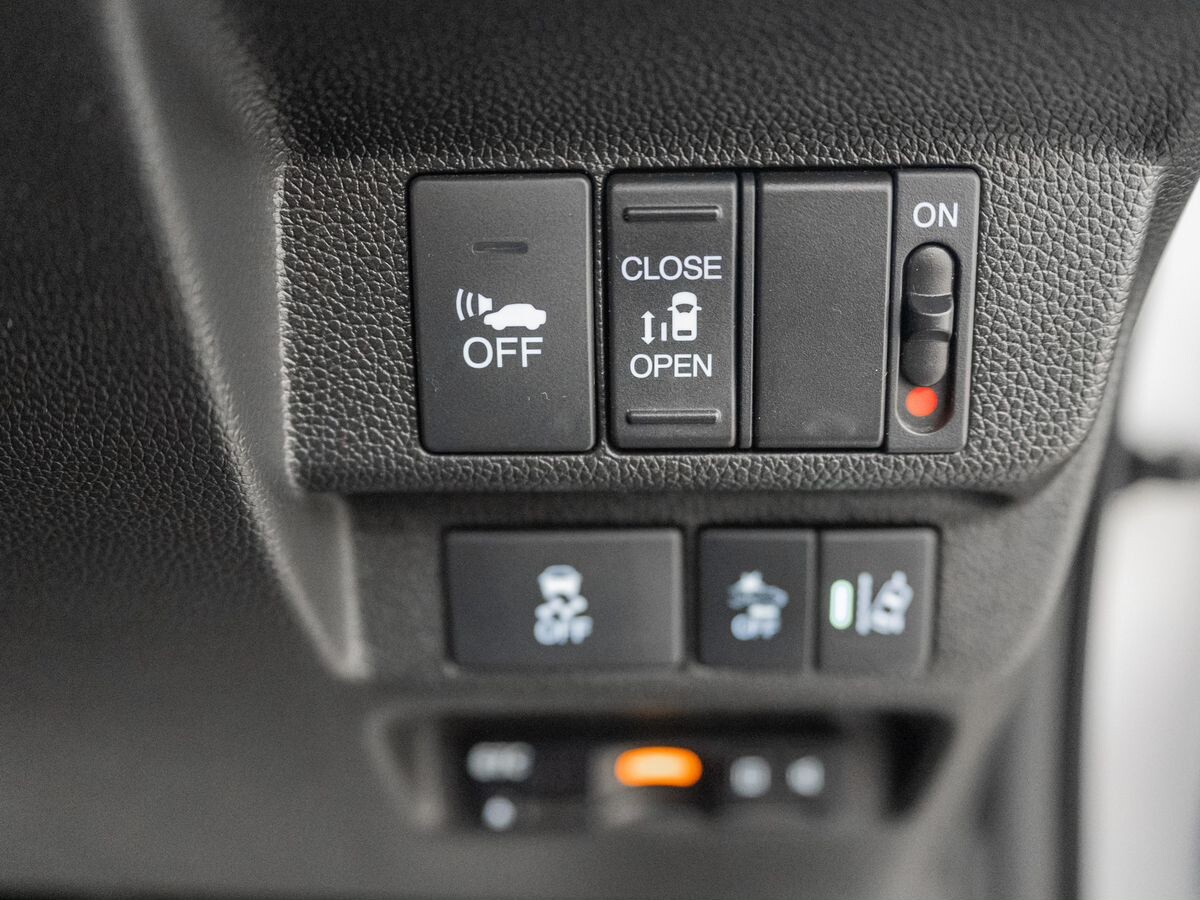 Honda Freed 2018 - фото автомобиля