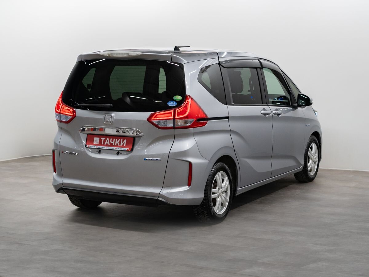 Honda Freed 2018 - фото автомобиля