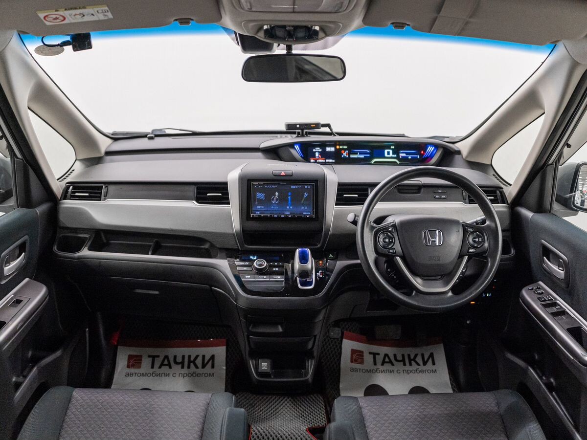 Honda Freed 2018 - фото автомобиля