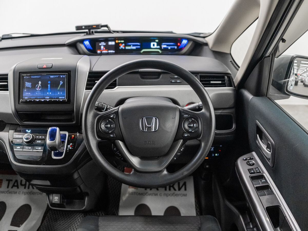 Honda Freed 2018 - фото автомобиля