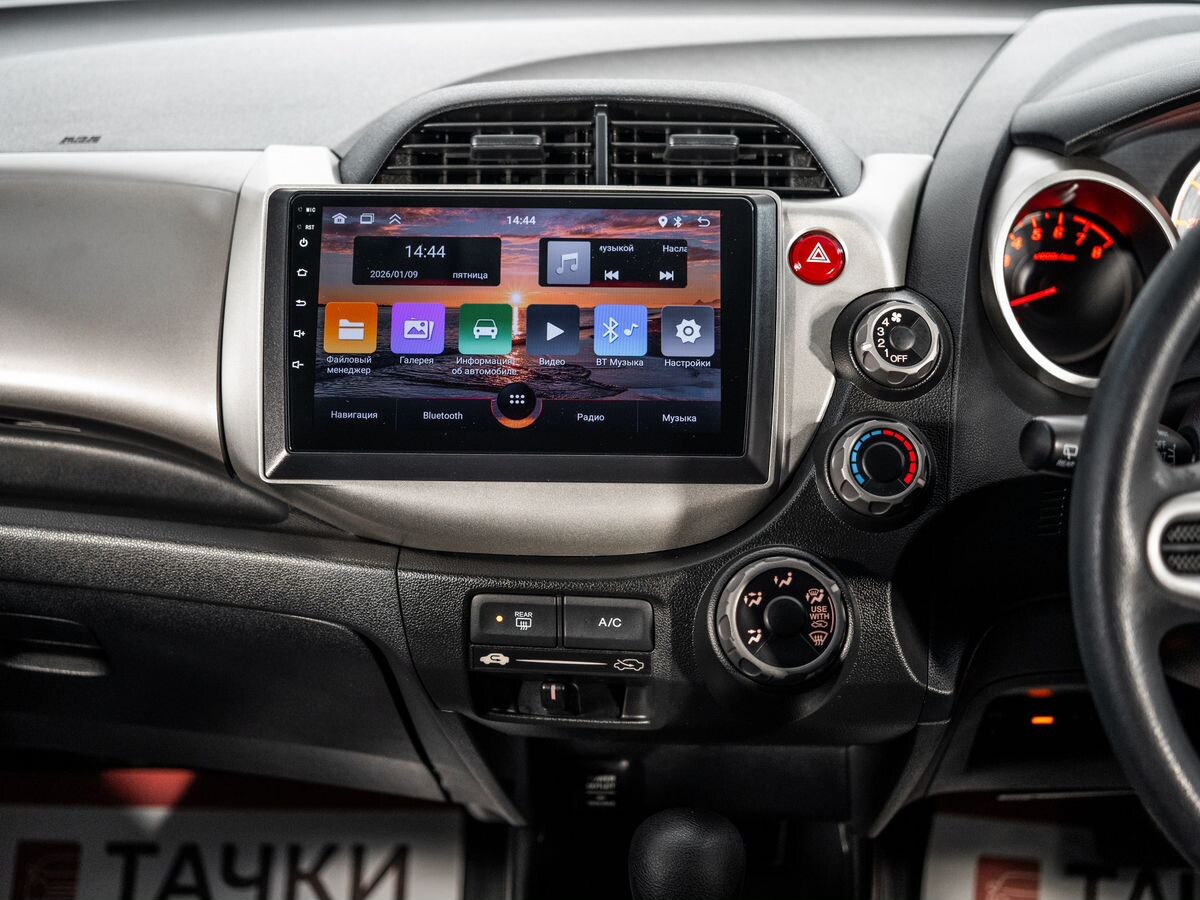 Honda Fit 2009 - фото автомобиля