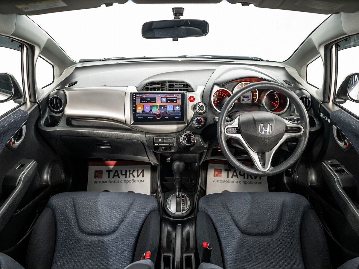 Honda Fit 2009 - фото автомобиля