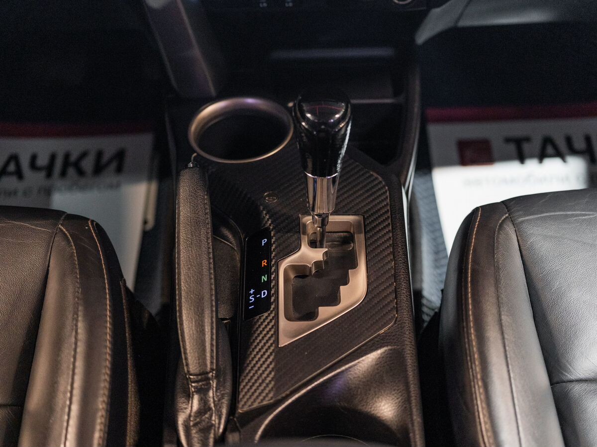 Toyota RAV4 2014 - фото автомобиля