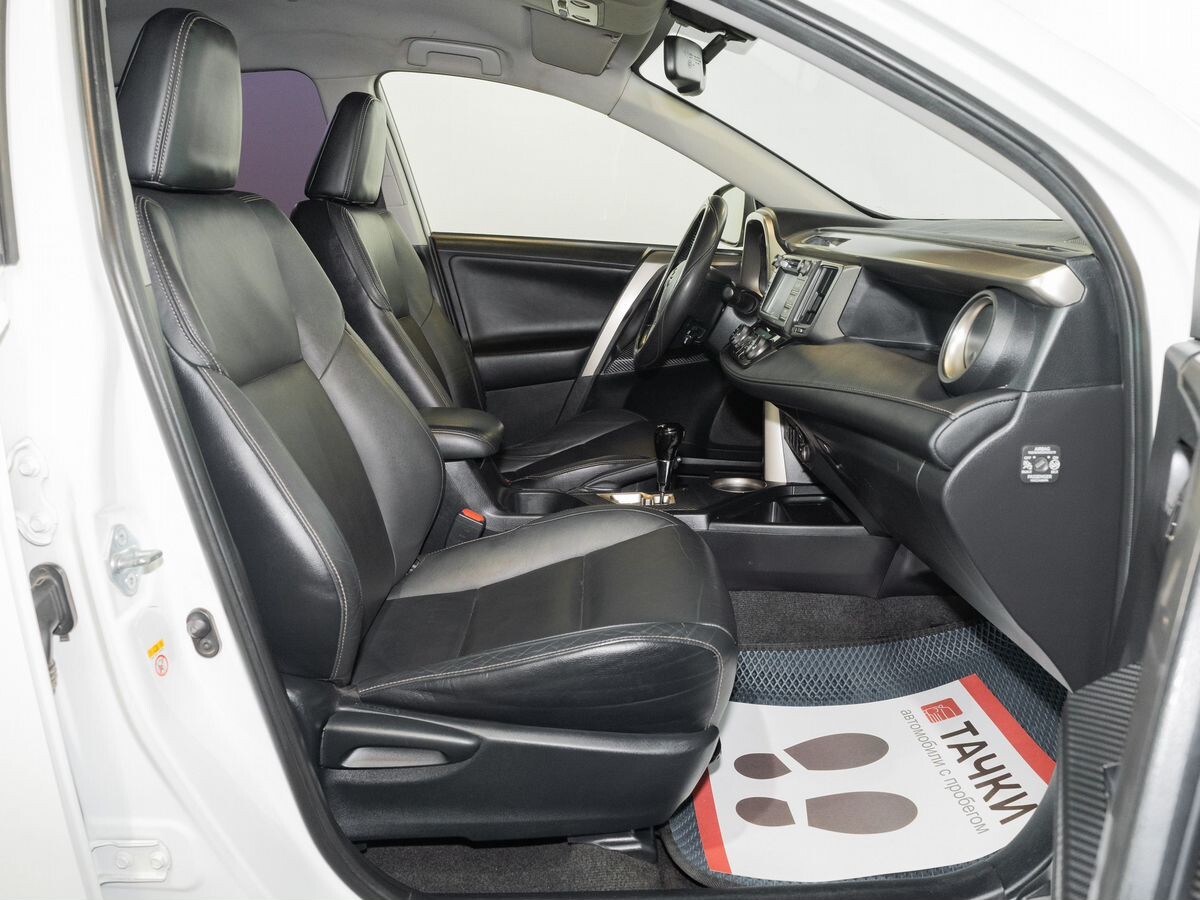 Toyota RAV4 2014 - фото автомобиля