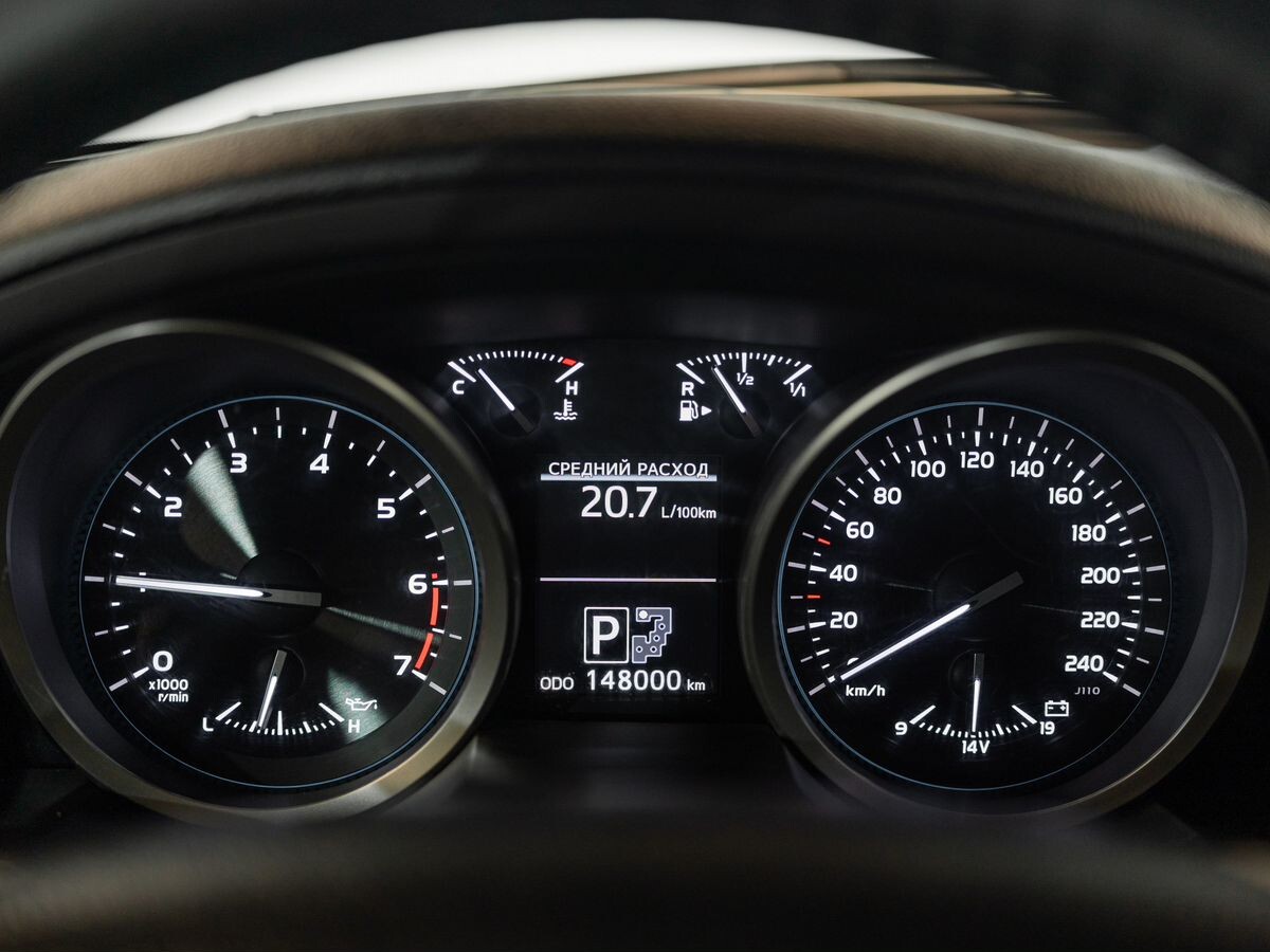 Toyota Land Cruiser 2015 - фото автомобиля