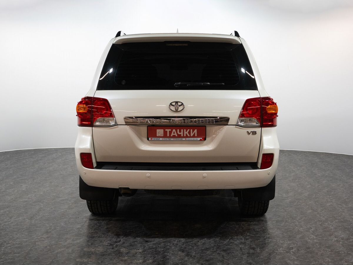 Toyota Land Cruiser 2015 - фото автомобиля