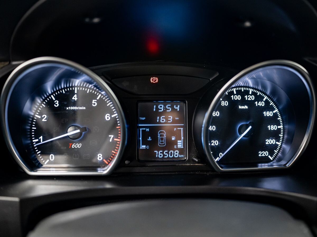 Zotye T600 2017 - фото автомобиля