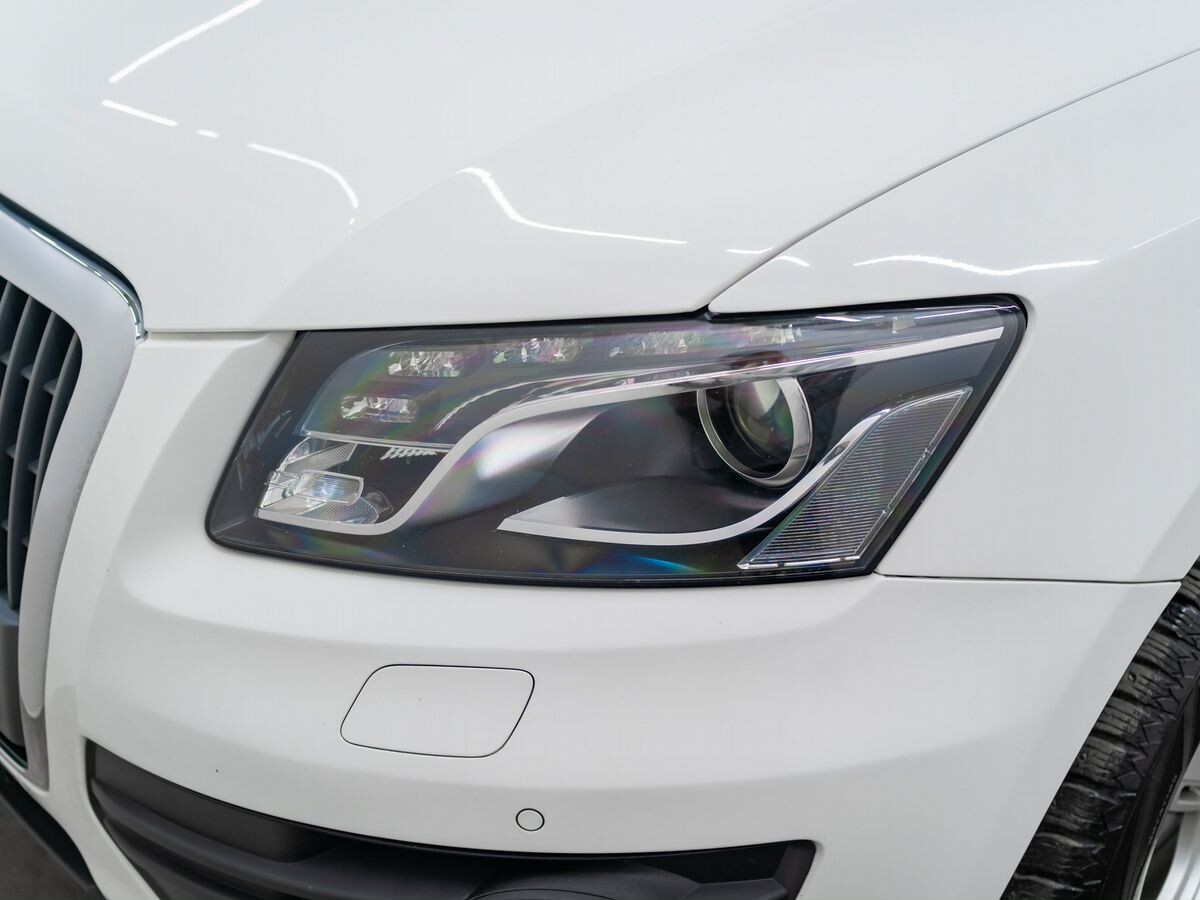 Audi Q5 2011 - фото автомобиля