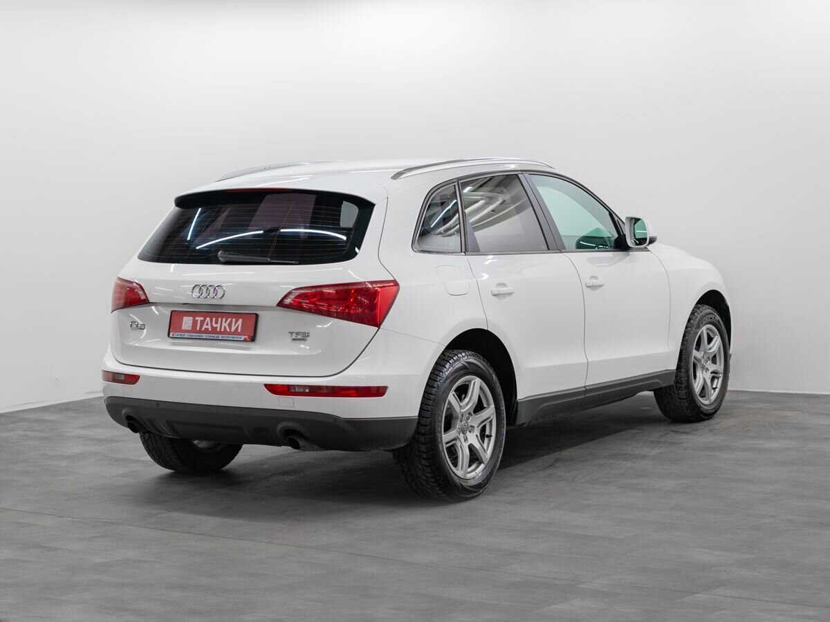 Audi Q5 2011 - фото автомобиля