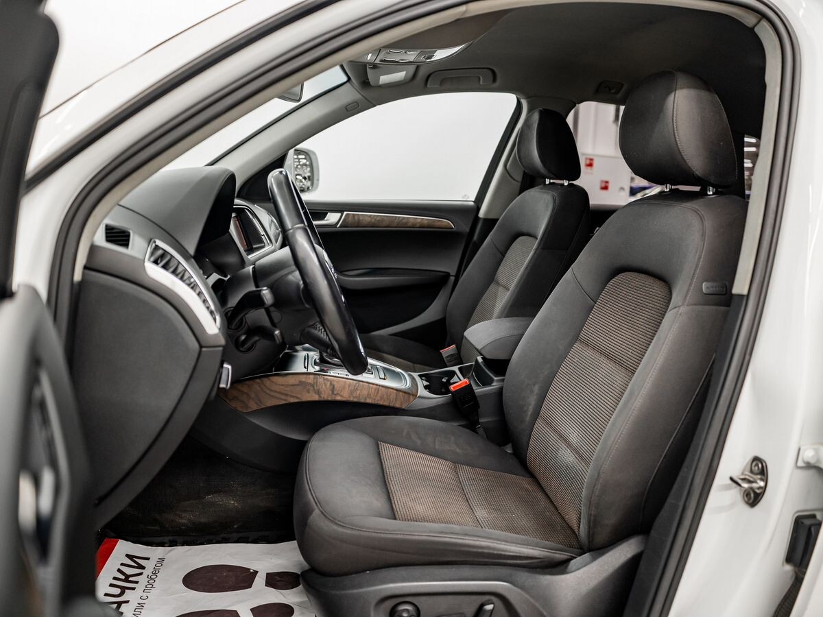 Audi Q5 2011 - фото автомобиля