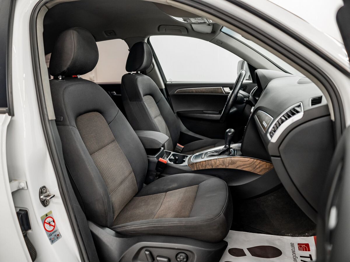 Audi Q5 2011 - фото автомобиля