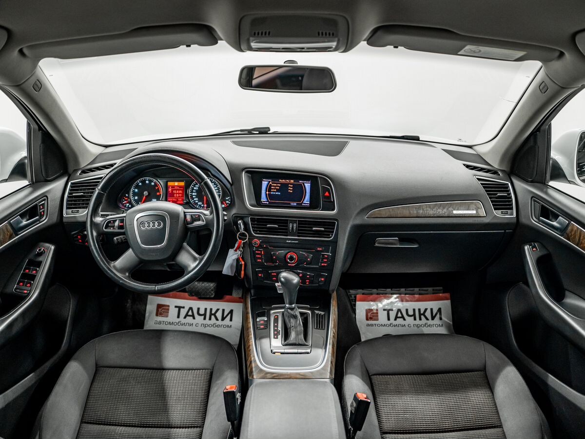 Audi Q5 2011 - фото автомобиля