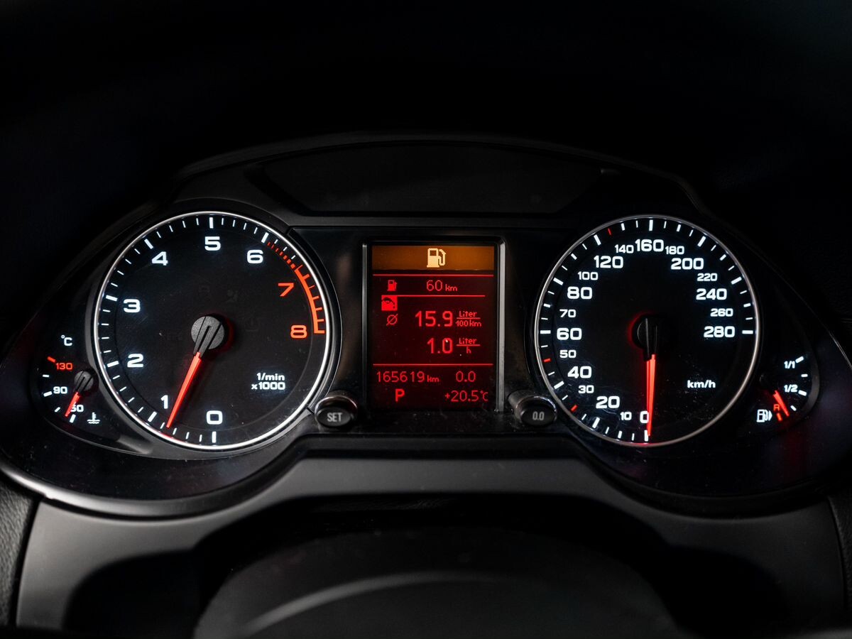 Audi Q5 2011 - фото автомобиля