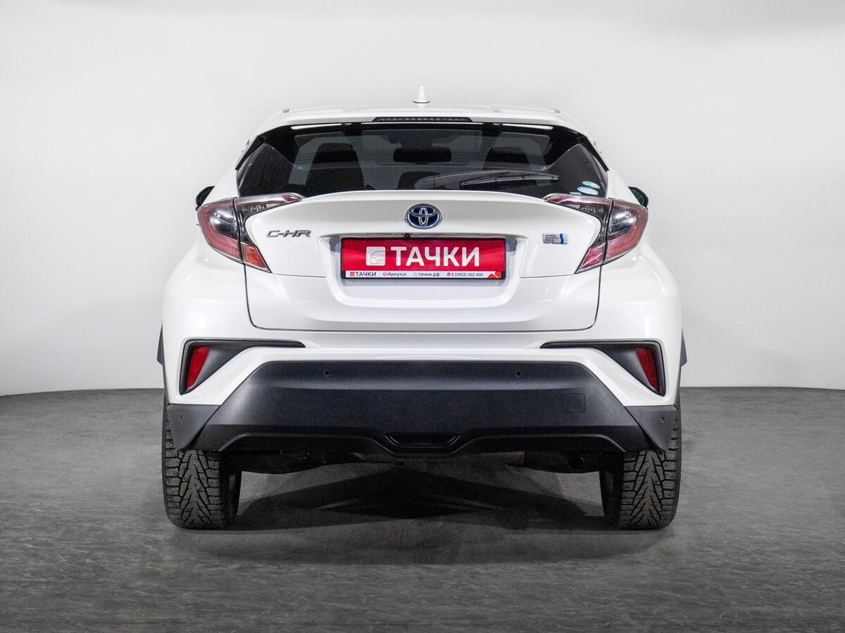 Toyota C-HR 2017 - фото автомобиля