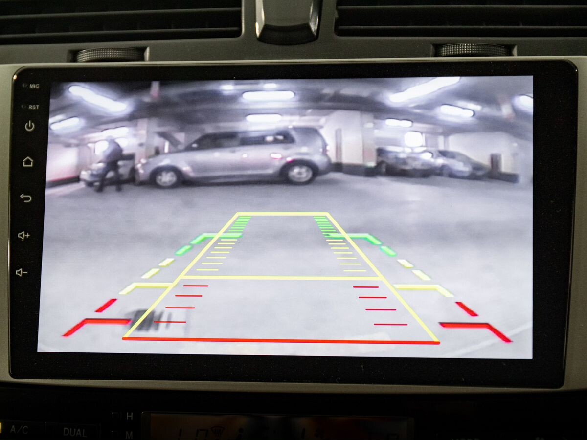 Toyota Mark X 2005 - фото автомобиля