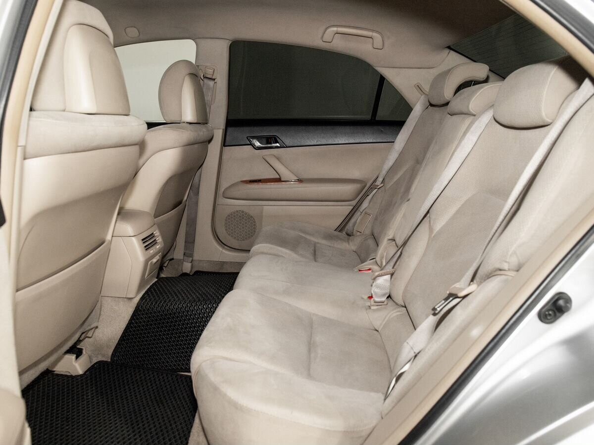 Toyota Mark X 2005 - фото автомобиля