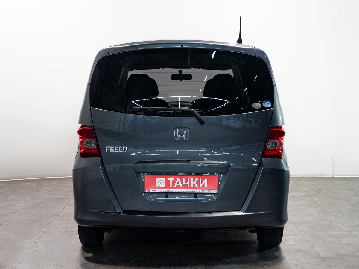 Honda Freed 2009 - фото автомобиля