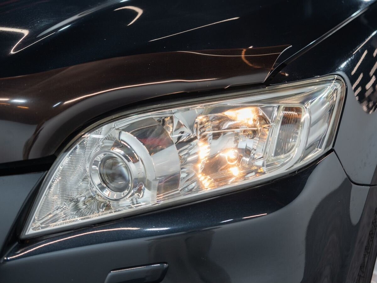 Toyota RAV4 2011 - фото автомобиля