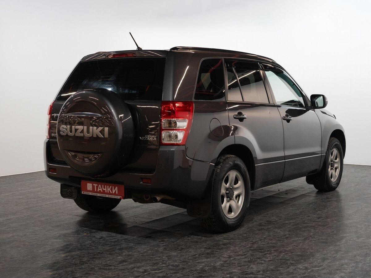 Suzuki Grand Vitara 2012 - фото автомобиля