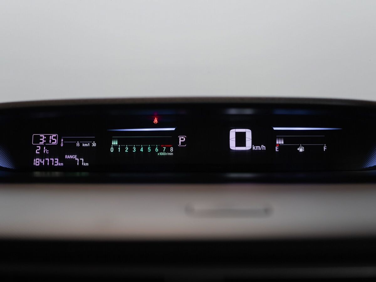 Honda Stepwgn 2015 - фото автомобиля