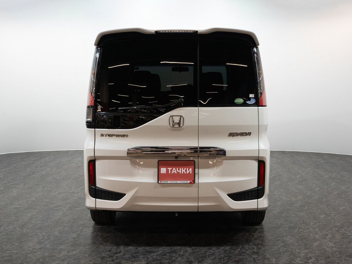 Honda Stepwgn 2015 - фото автомобиля