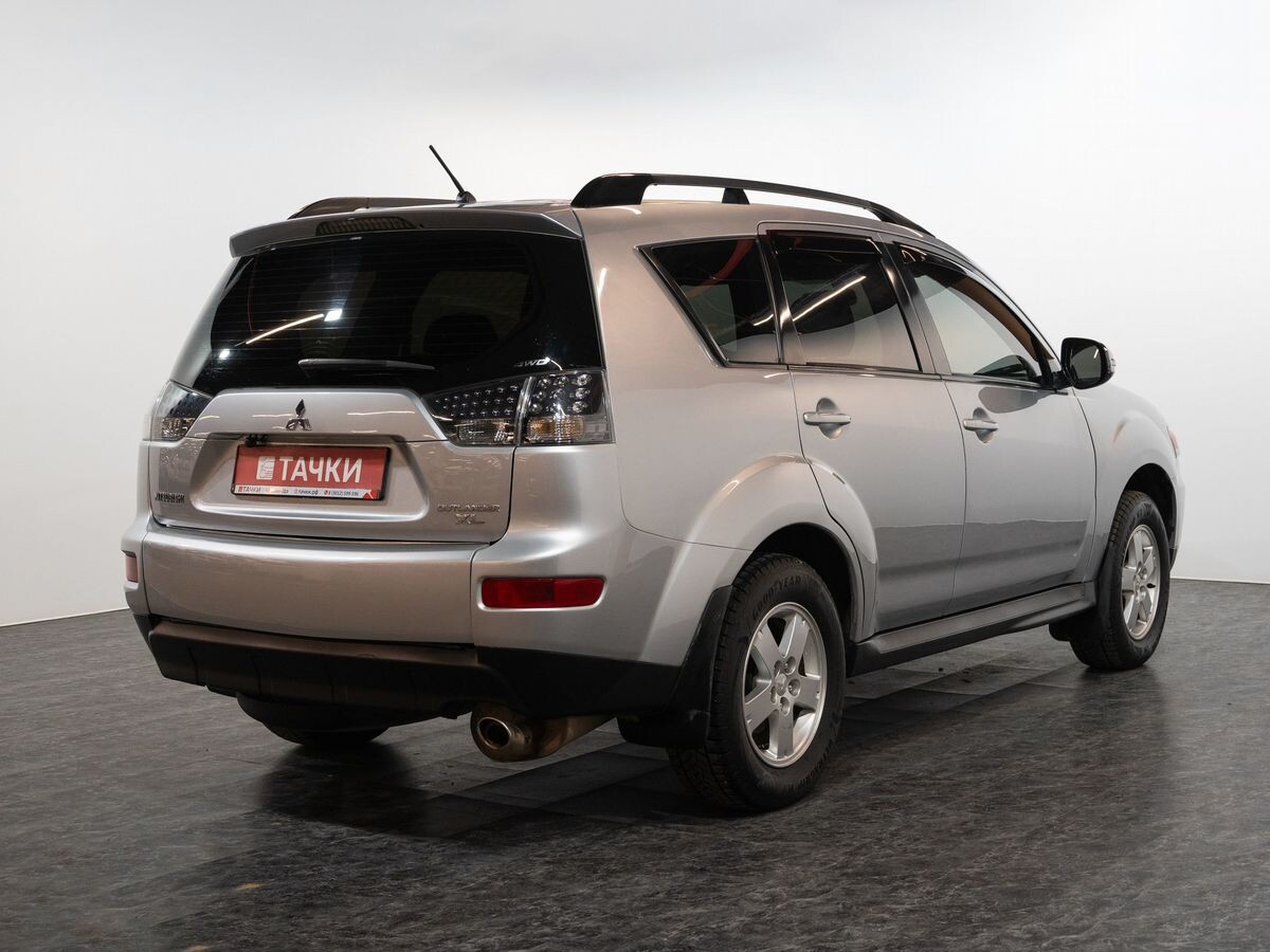 Mitsubishi Outlander 2011 - фото автомобиля