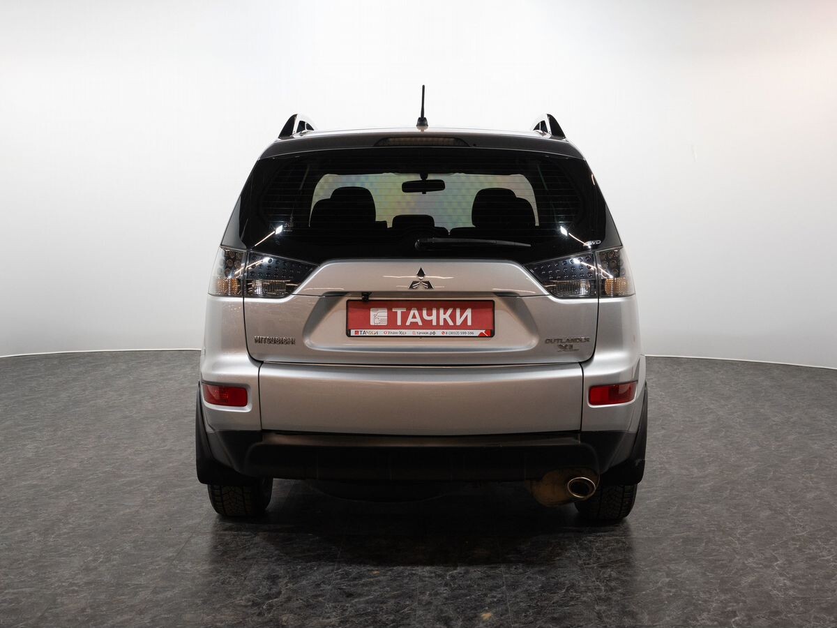 Mitsubishi Outlander 2011 - фото автомобиля