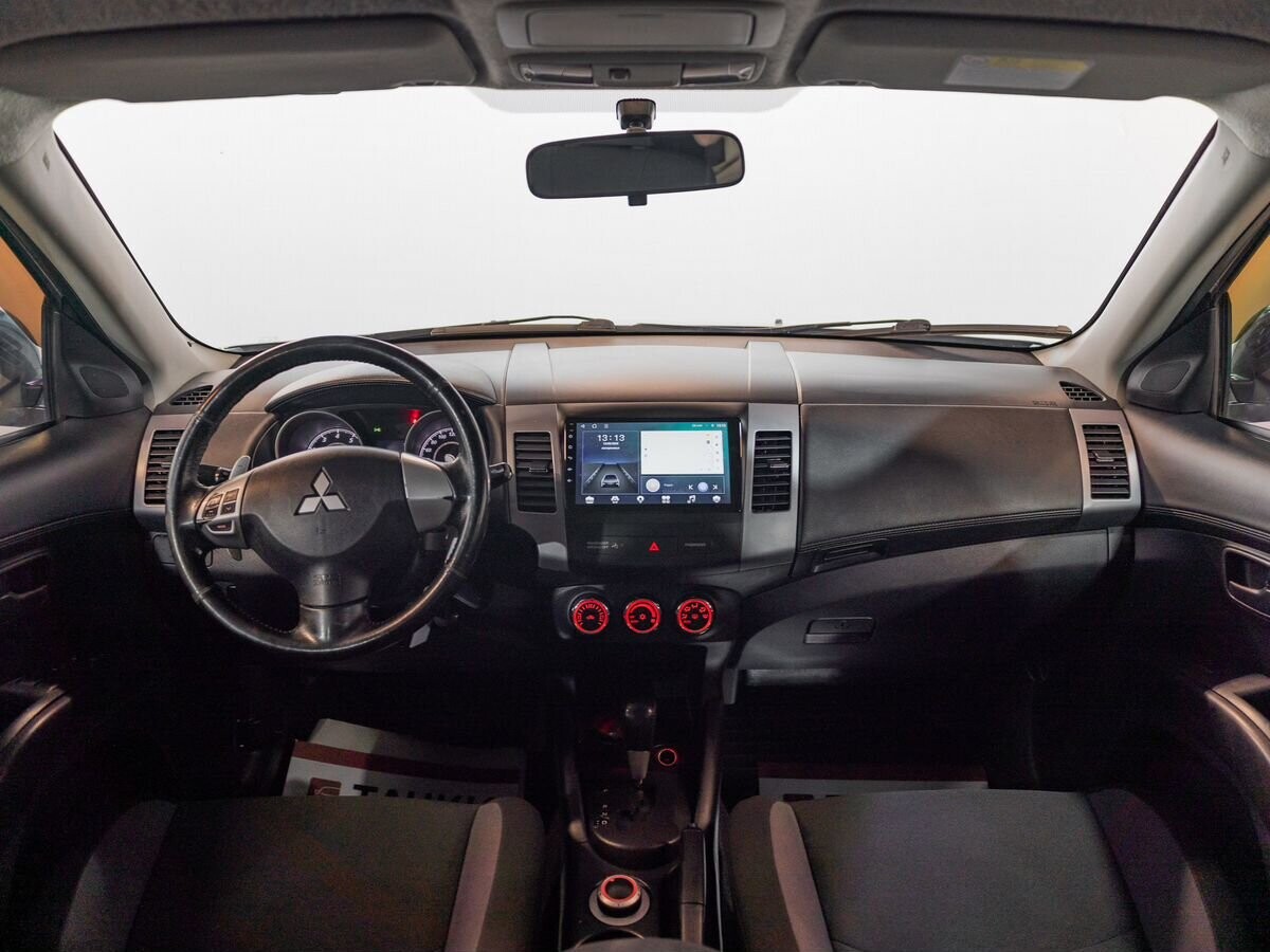 Mitsubishi Outlander 2011 - фото автомобиля