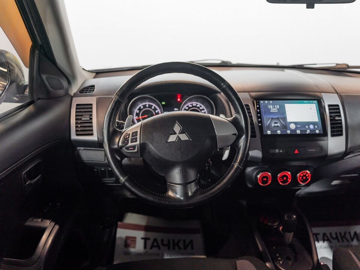 Mitsubishi Outlander 2011 - фото автомобиля