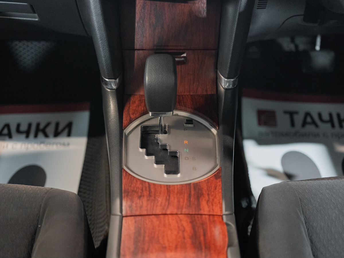 Toyota Premio 2010 - фото автомобиля