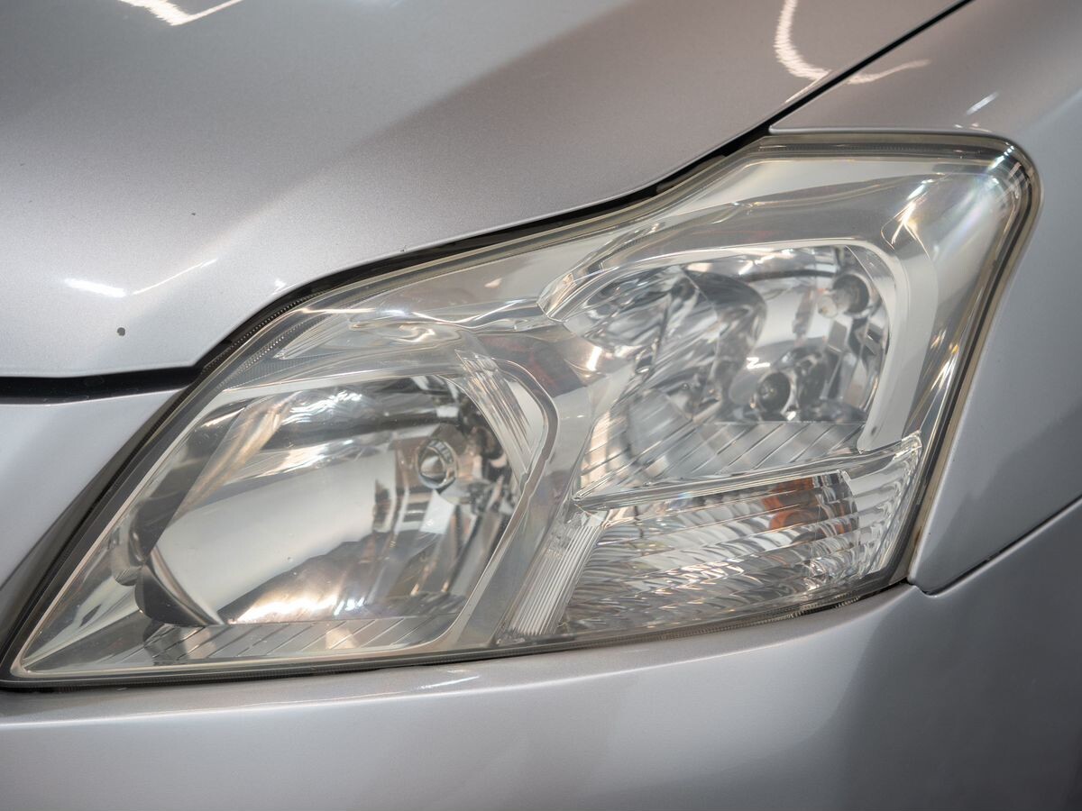 Toyota Premio 2010 - фото автомобиля