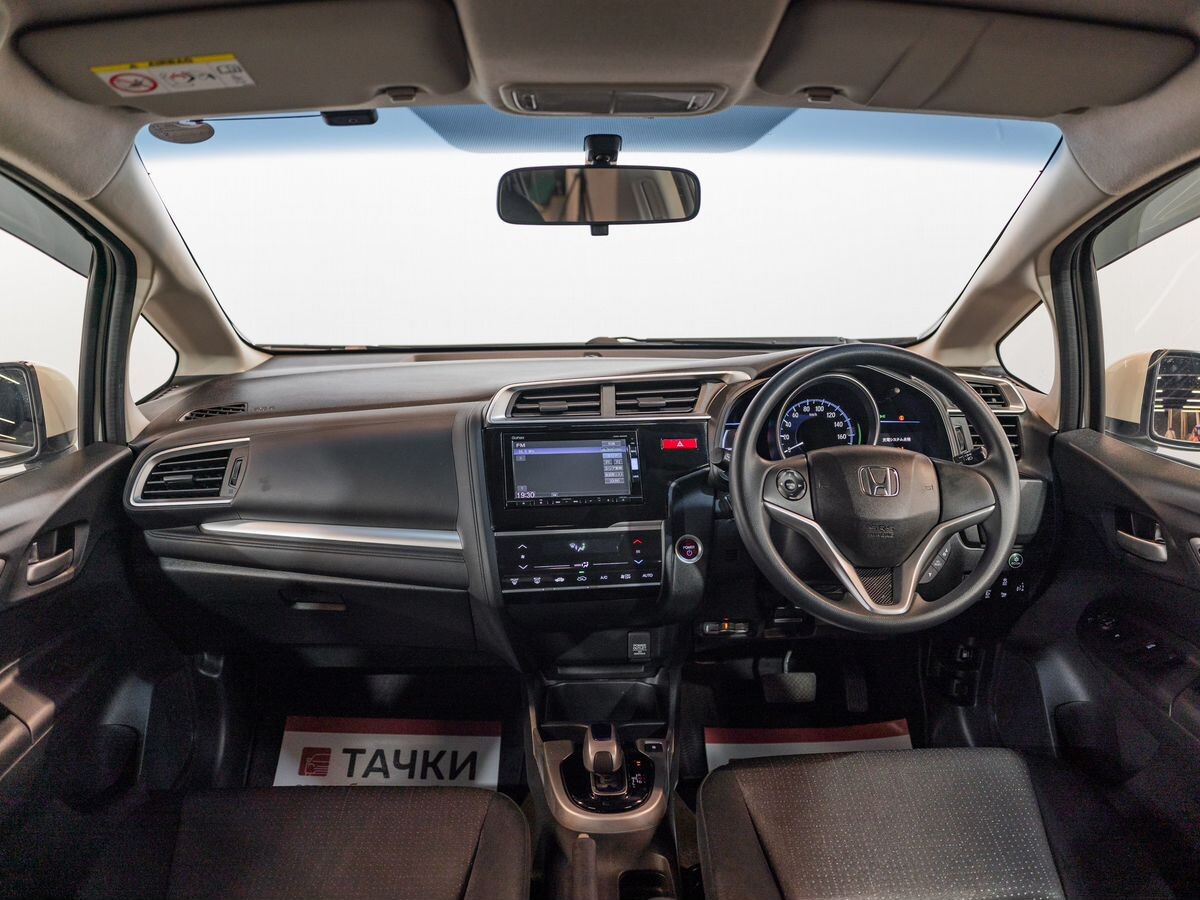 Honda Fit 2015 - фото автомобиля