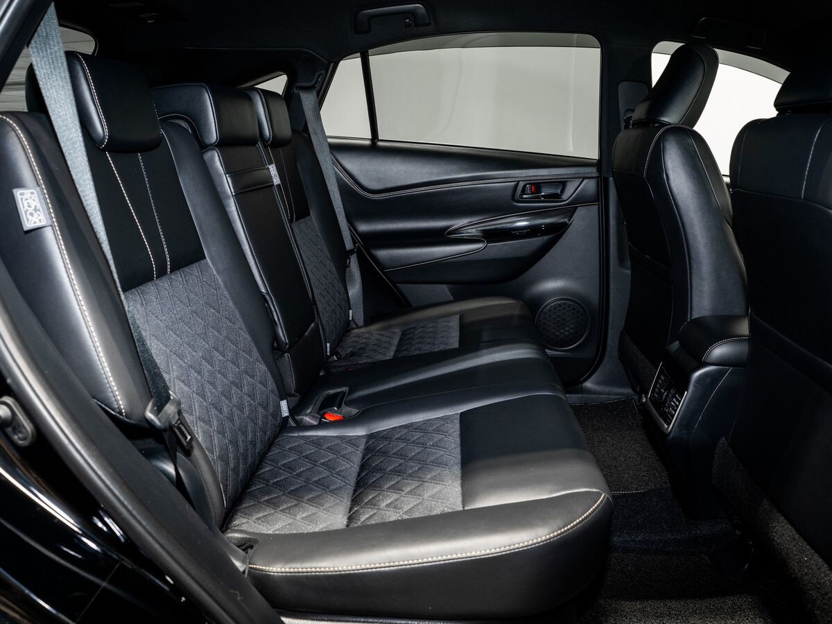 Toyota Harrier 2018 - фото автомобиля