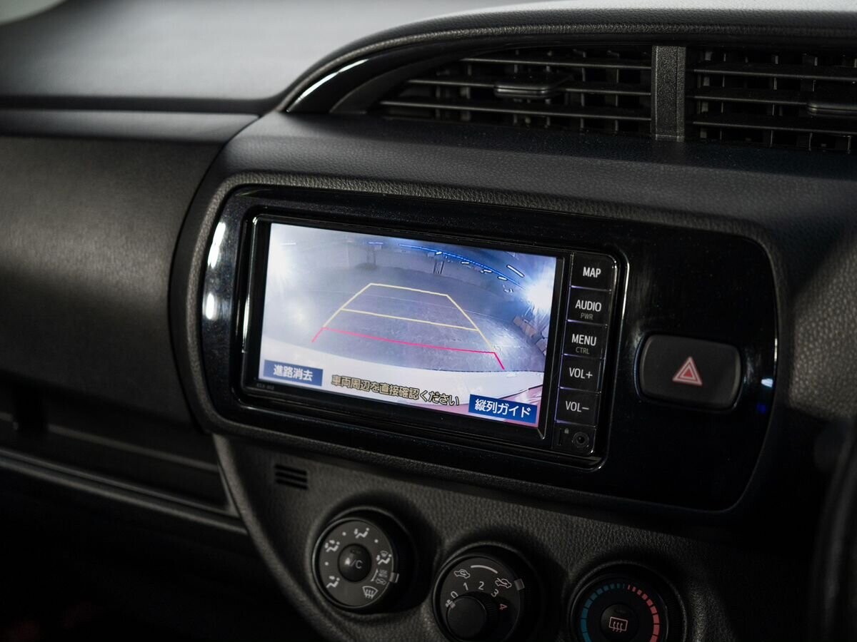 Toyota Vitz 2019 - фото автомобиля