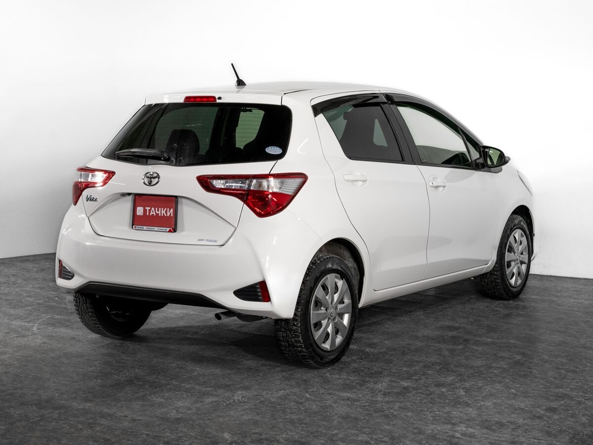 Toyota Vitz 2019 - фото автомобиля