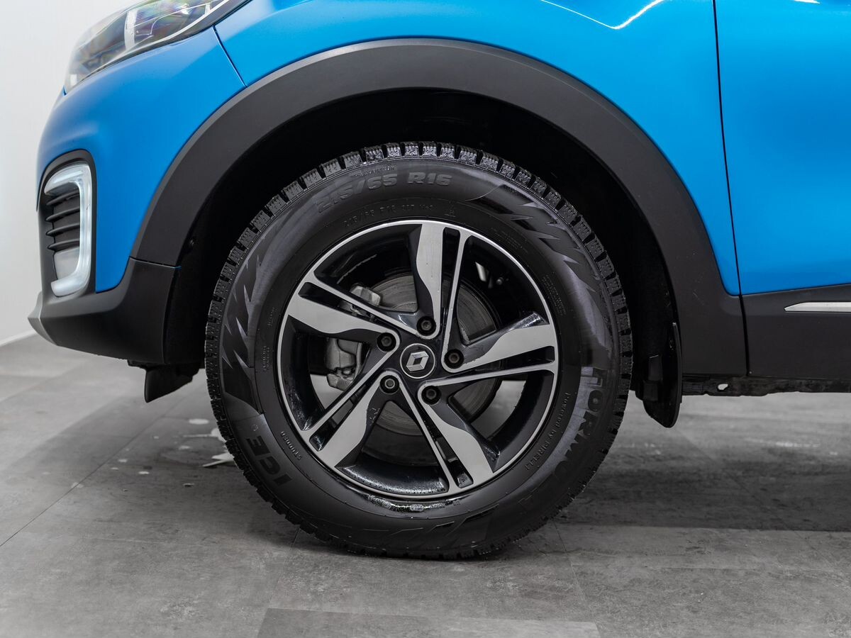 Renault Kaptur 2017 - фото автомобиля