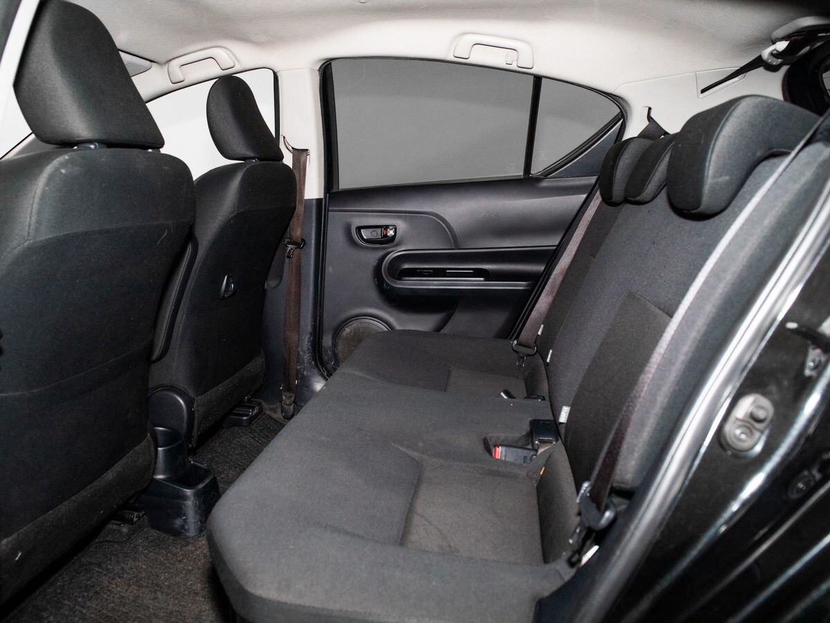 Toyota Aqua 2019 - фото автомобиля