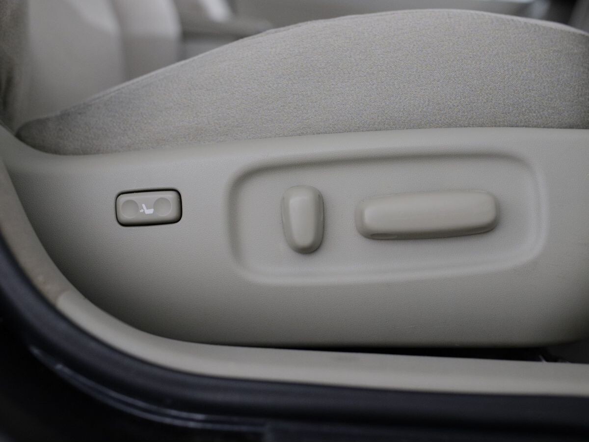 Toyota Premio 2010 - фото автомобиля