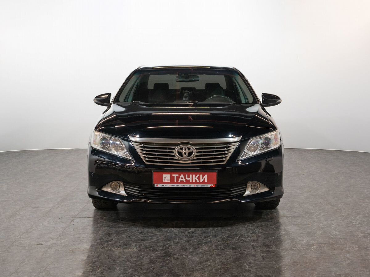 Toyota Camry 2013 - фото автомобиля