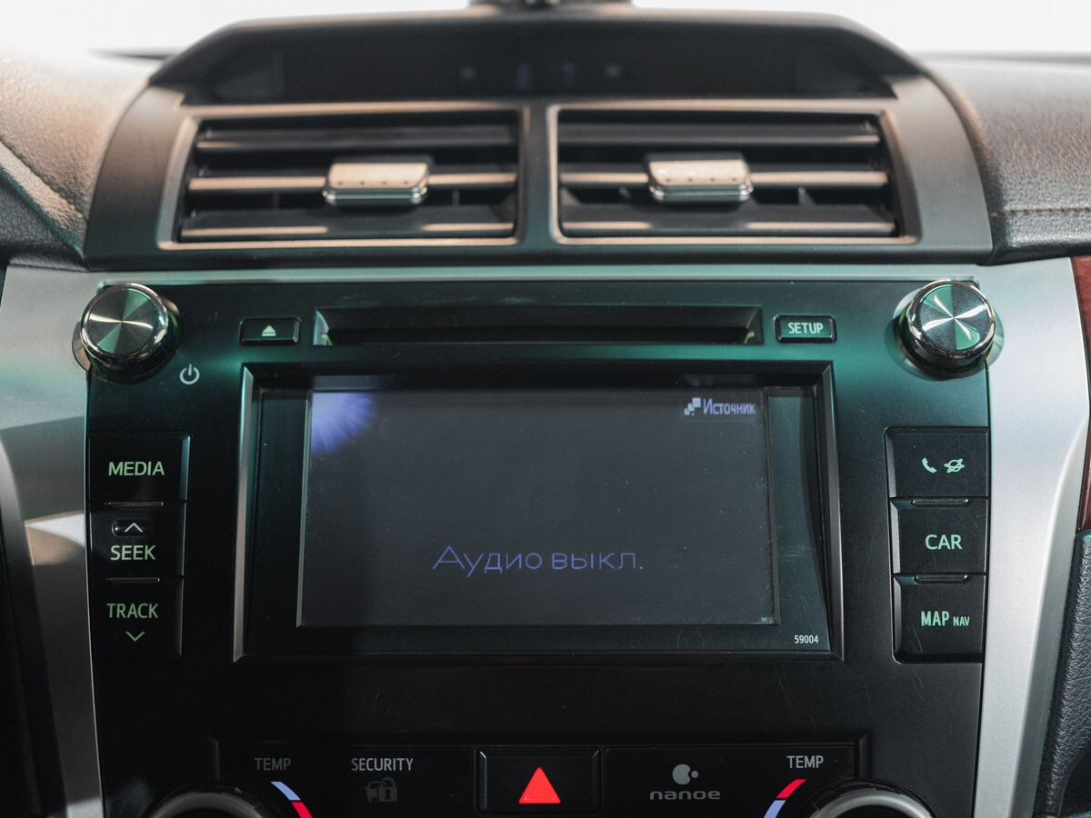 Toyota Camry 2013 - фото автомобиля