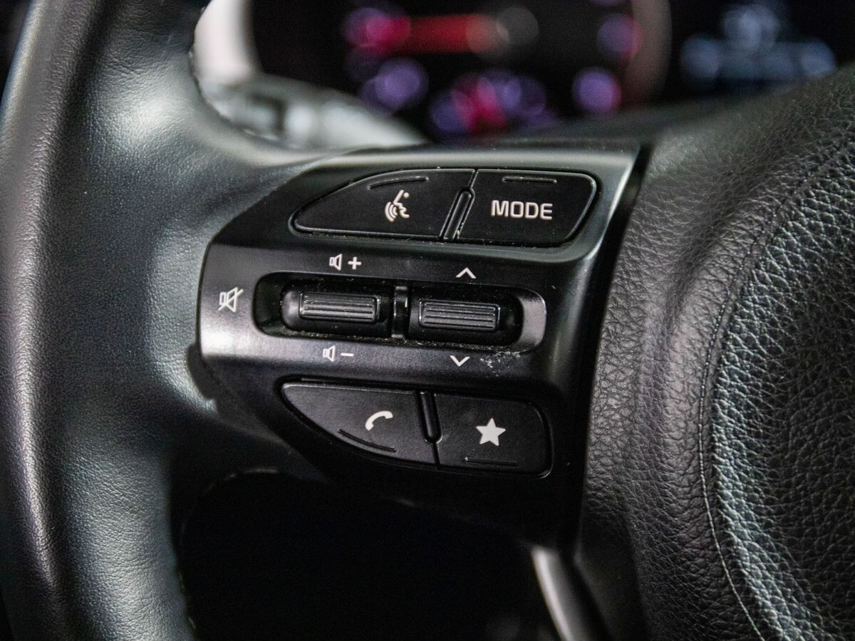 Kia Rio 2020 - фото автомобиля