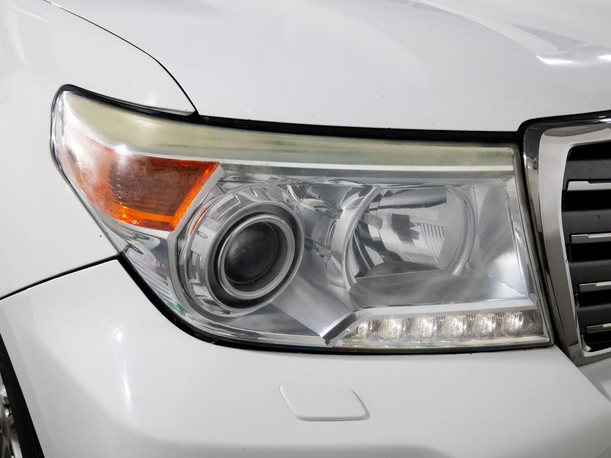 Toyota Land Cruiser 2013 - фото автомобиля