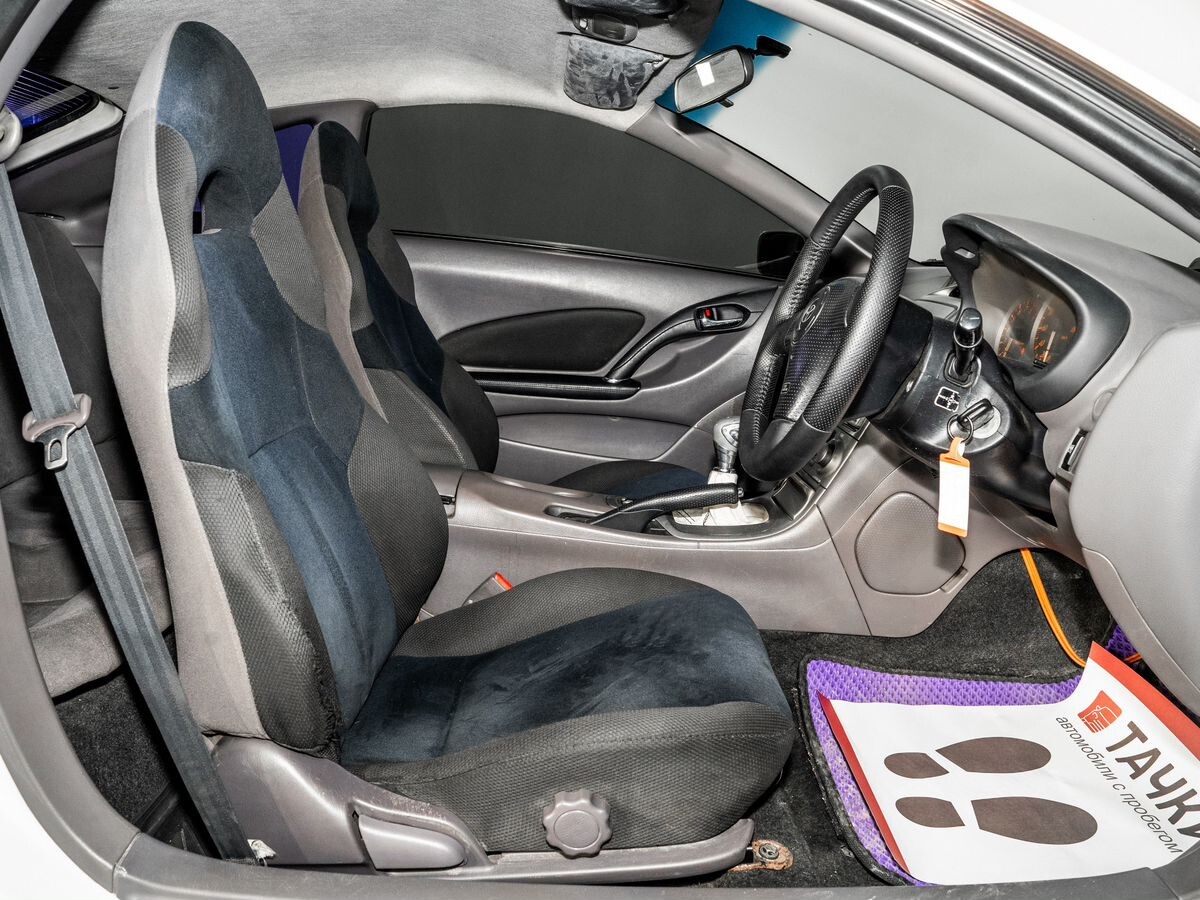 Toyota Celica 2002 - фото автомобиля