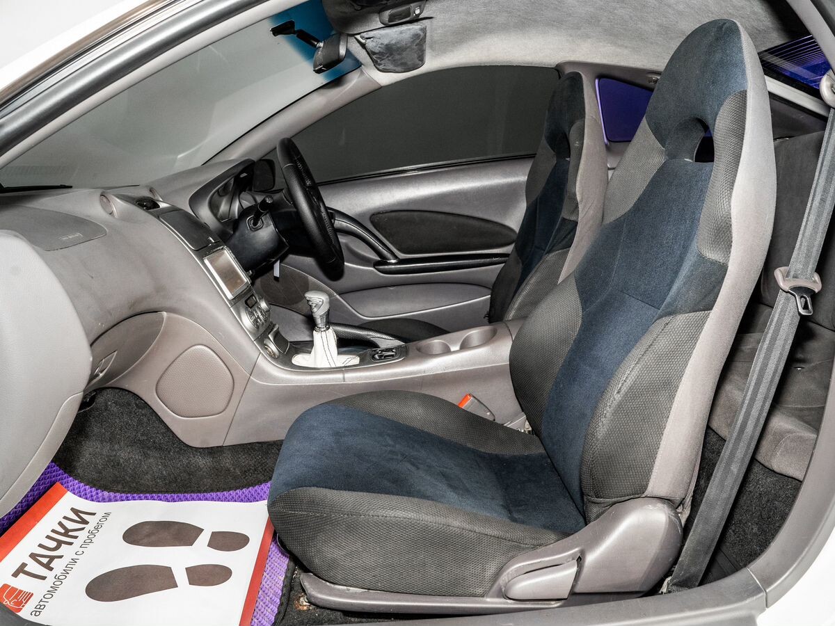 Toyota Celica 2002 - фото автомобиля