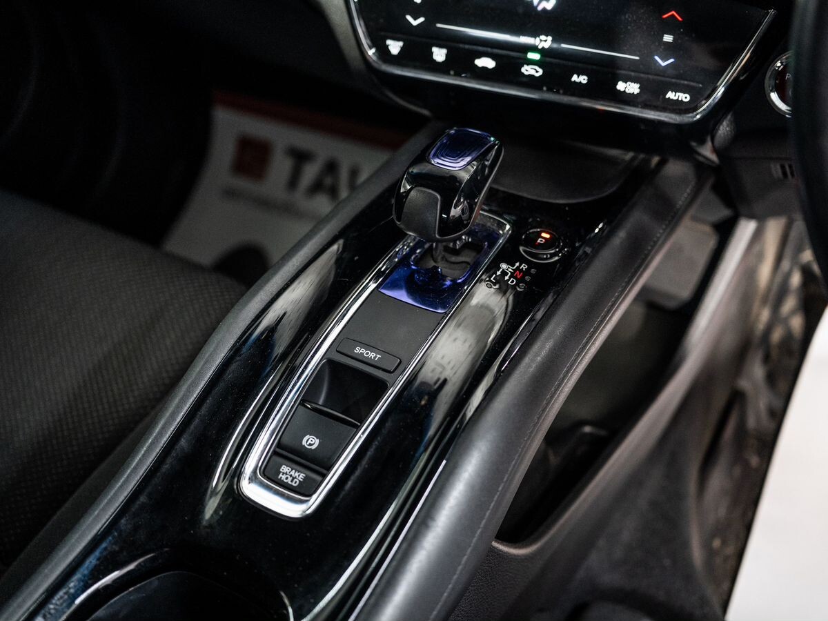 Honda Vezel 2013 - фото автомобиля